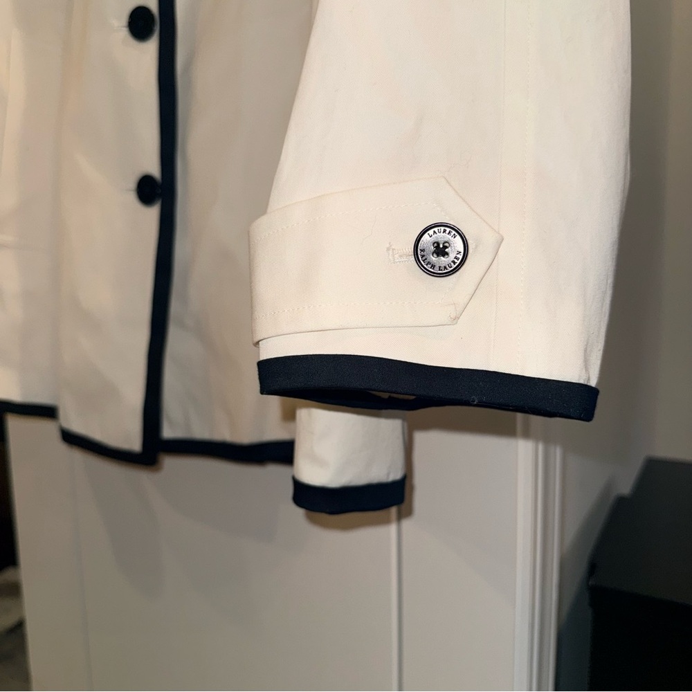 Lauren Ralph Lauren White Professional Jacket with Black Trim - Picture 3 of 8
